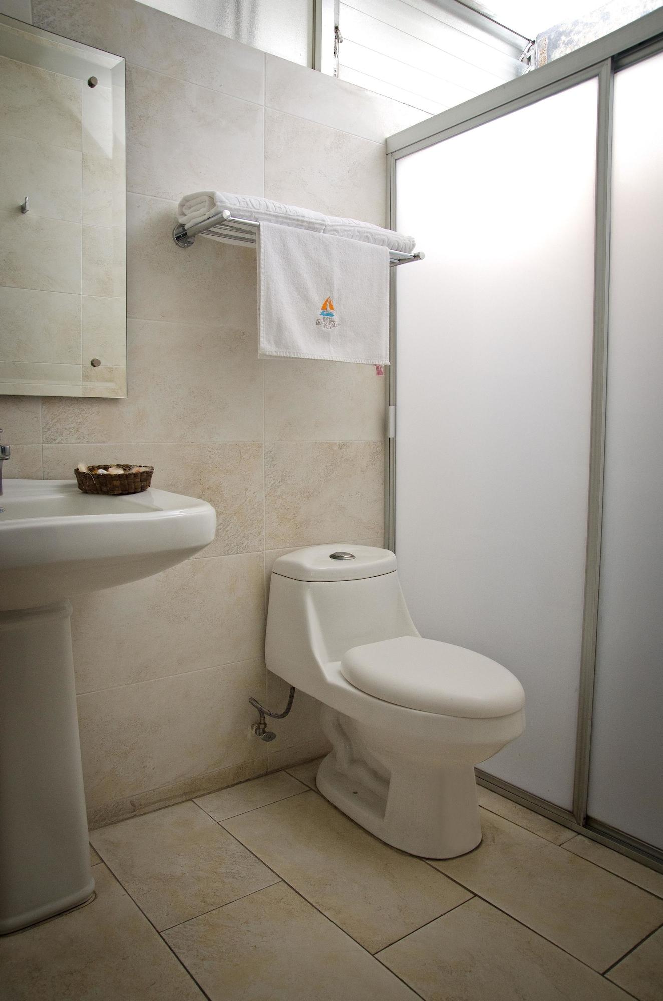 Hotel Portonovo Plaza Expo 3*