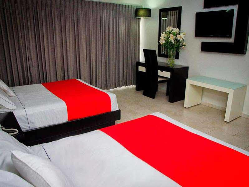 Portonovo Plaza Expo Hotel 3*